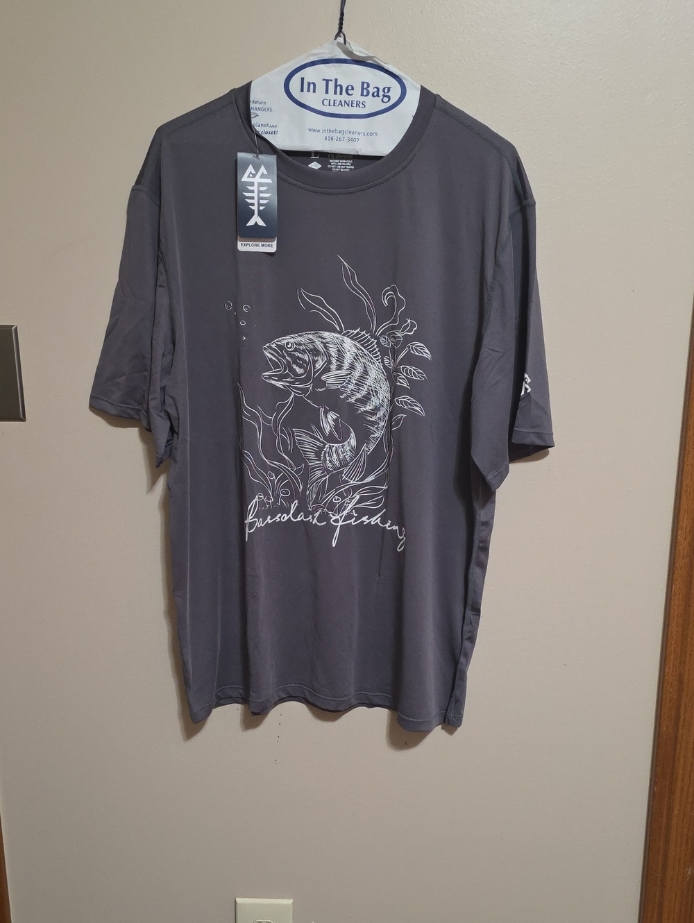 Performance Fishing Graphic Tee - Gray